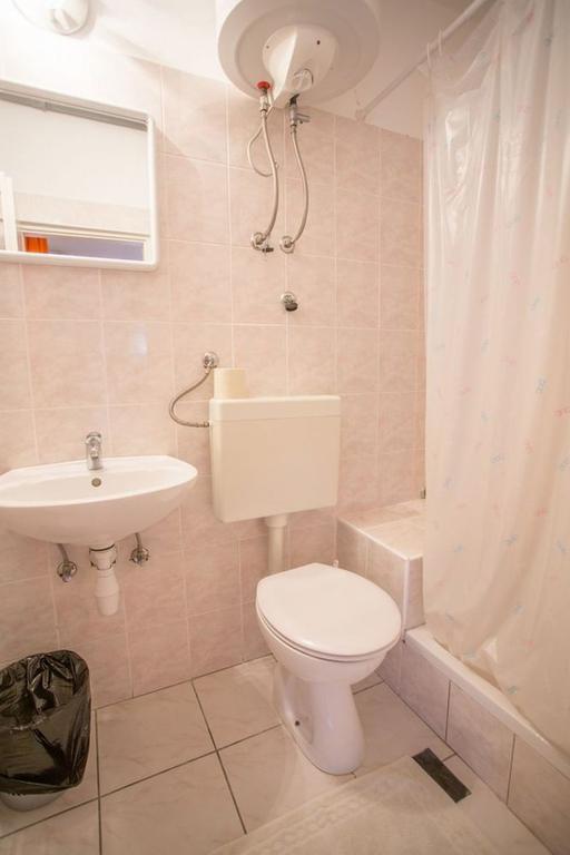 Robinson Erina Apartment Zarace Bagian luar foto